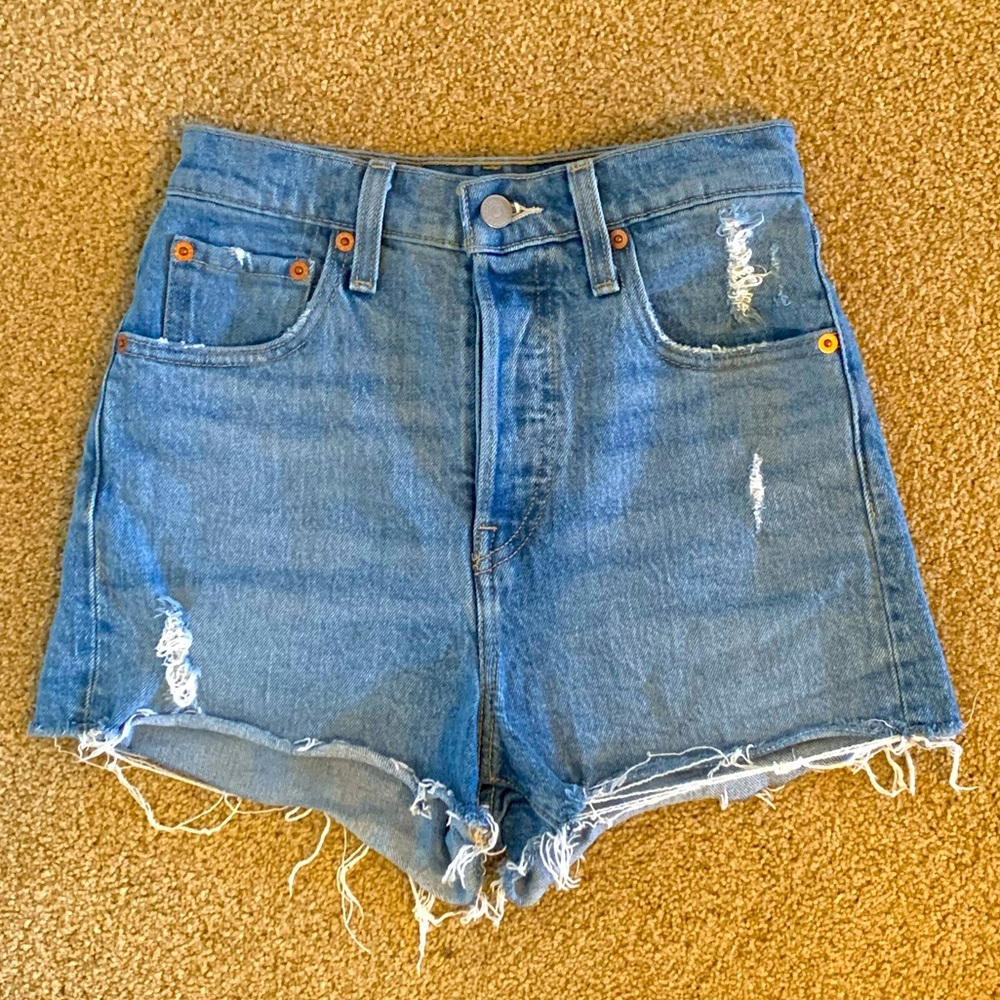 Levi’s Ribcage Denim Short 25